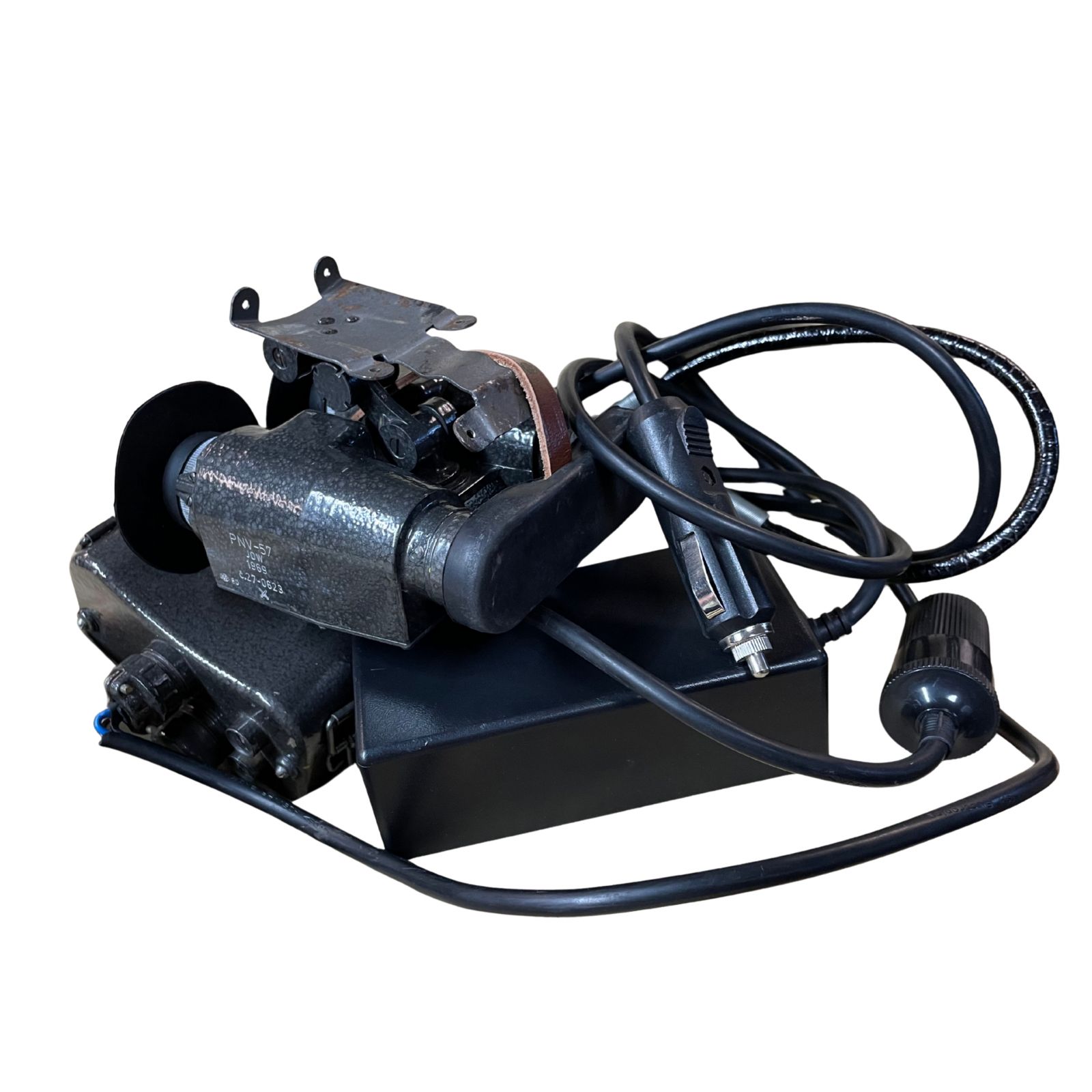 Cseh PNV-57 harckocsizó/felderítő éjjellátó sisak nélkül