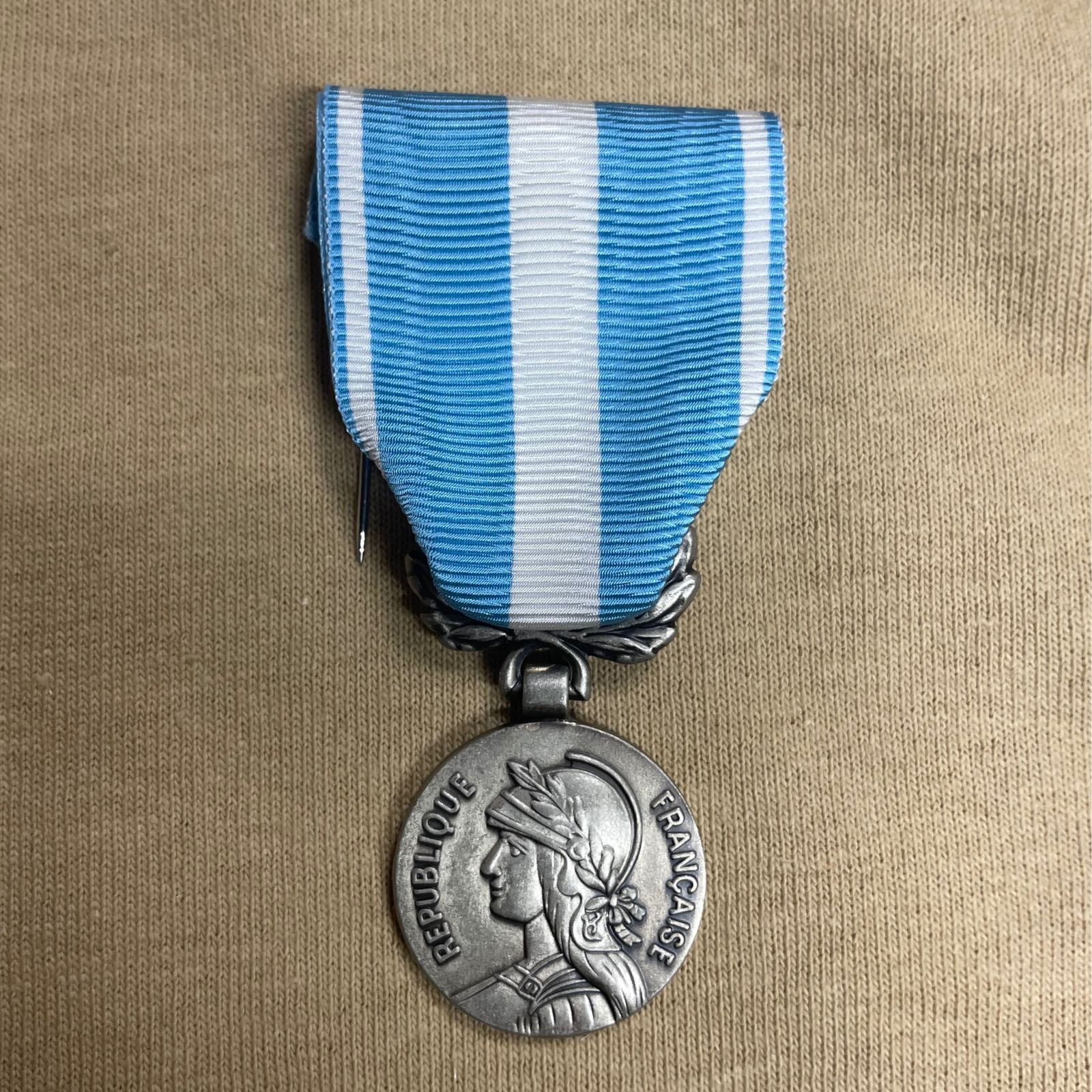 Francia Idegenlégiós Médaille d’Outre-Mer (Tengerentúli Medál)