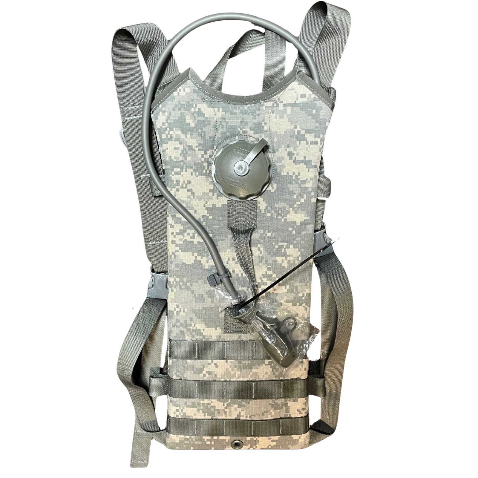 US Army amerikai UCP Digit mintás Molle II 3L ivózsák