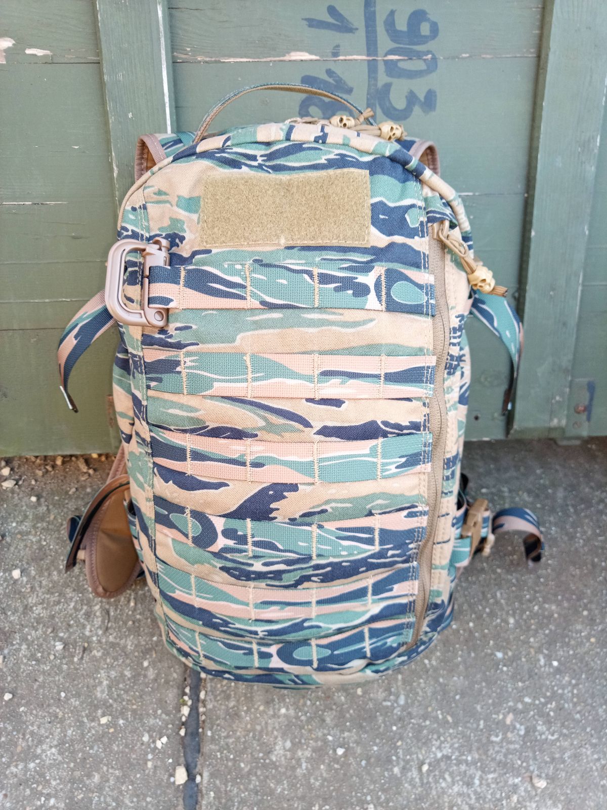 USMC Típusú Közepes MOLLE Hátizsák, MARPAT-Tiger Stripes