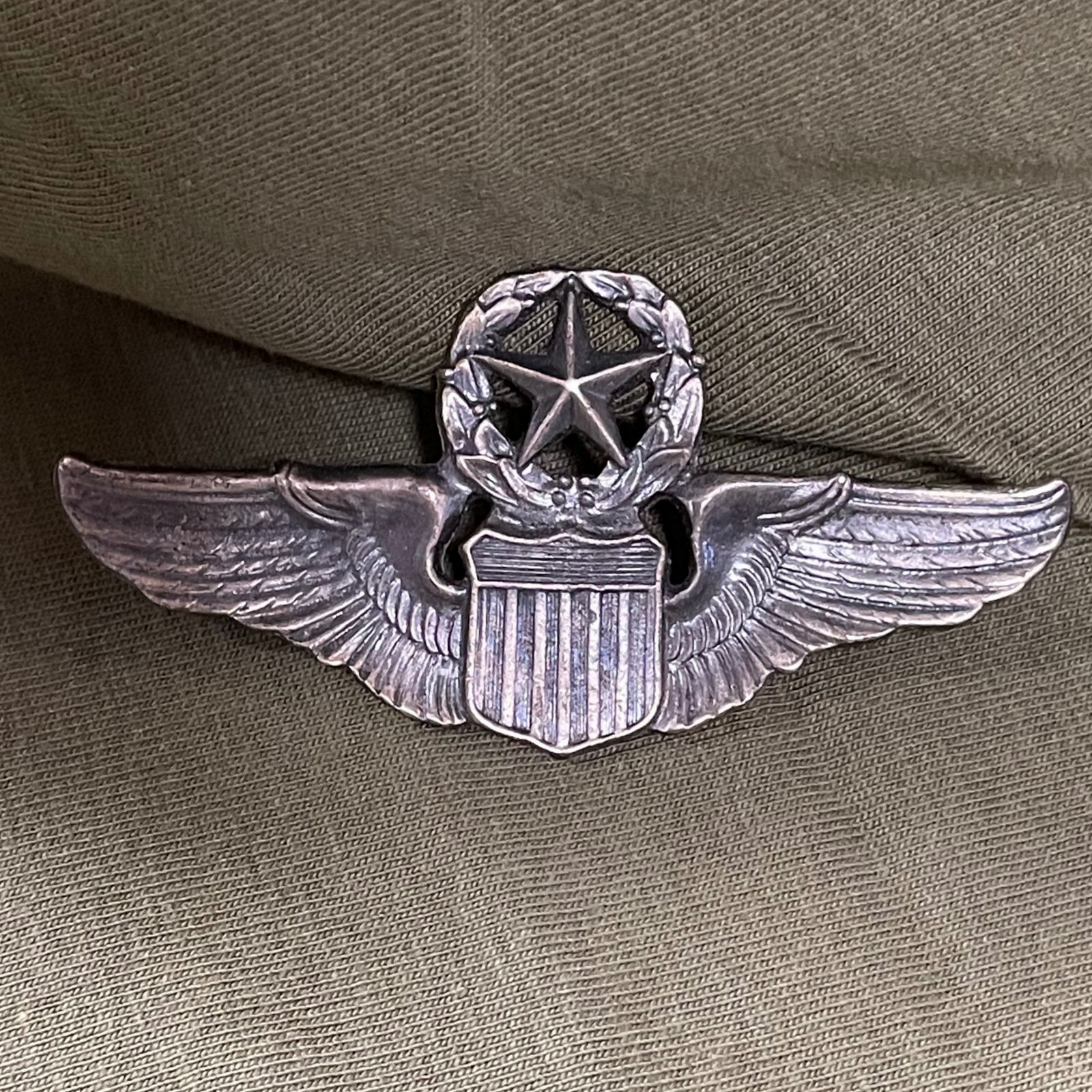 USAF pilótaszárny,  osztályos jelvény