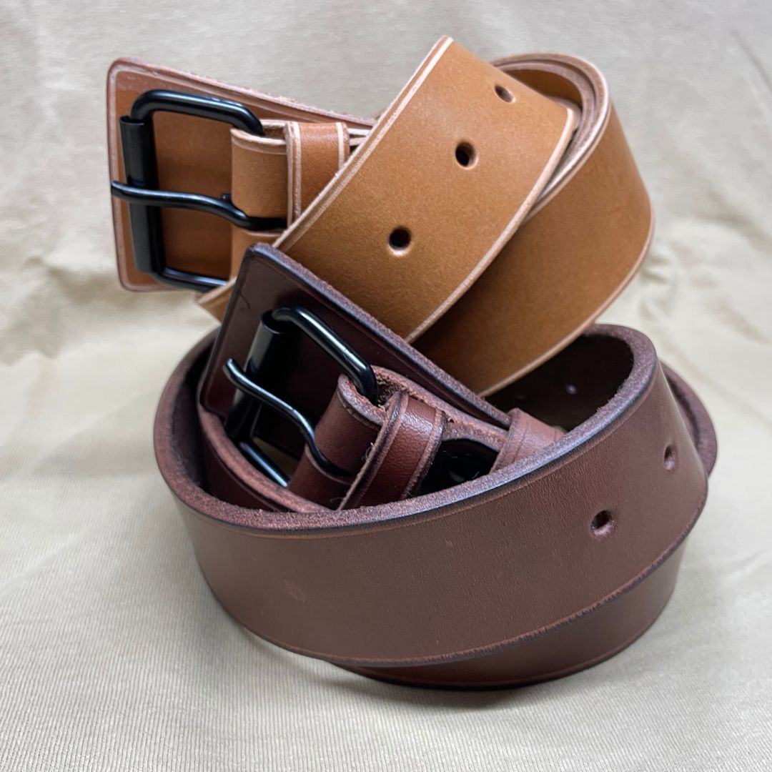 Magyar katonai 65M legénységi bőr derékszíj, antikolt